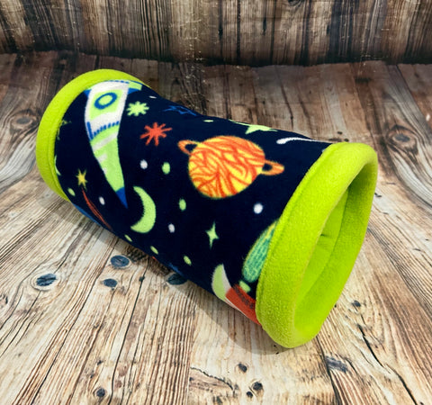 Space Rockets Fleece Cosy Tunnel / Lime